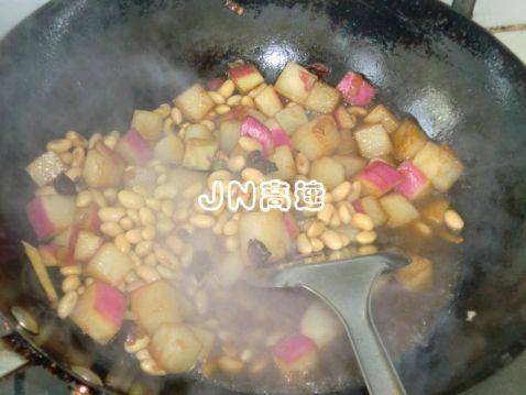 双豆烩萝卜步骤9