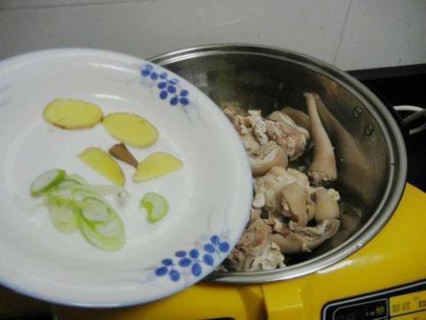 白萝卜炖山羊肉步骤4