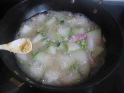 冬瓜毛豆咸肉汤步骤6