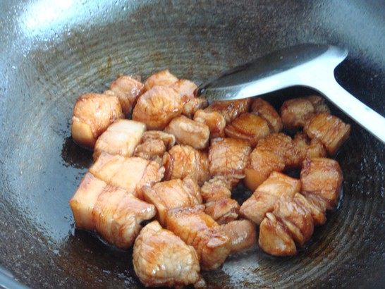 萝卜焖肉步骤2