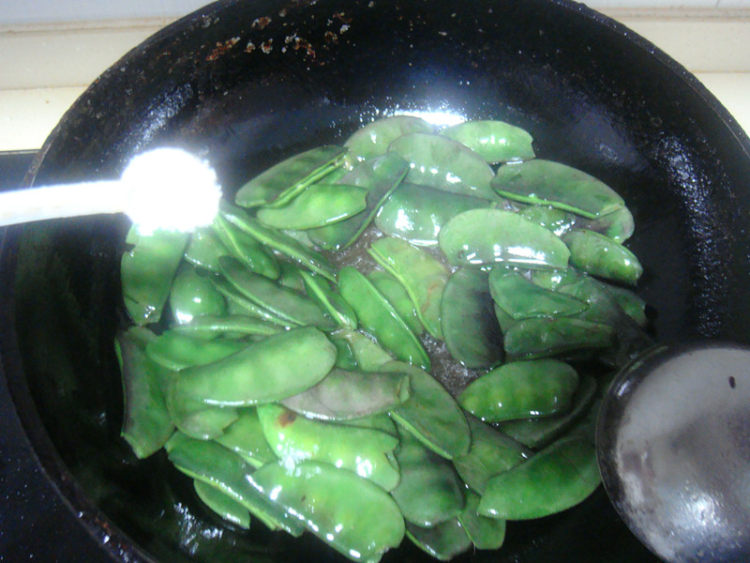酱油扁豆步骤4