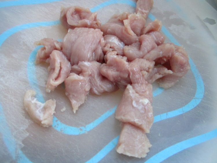 扁豆炒肉片步骤3