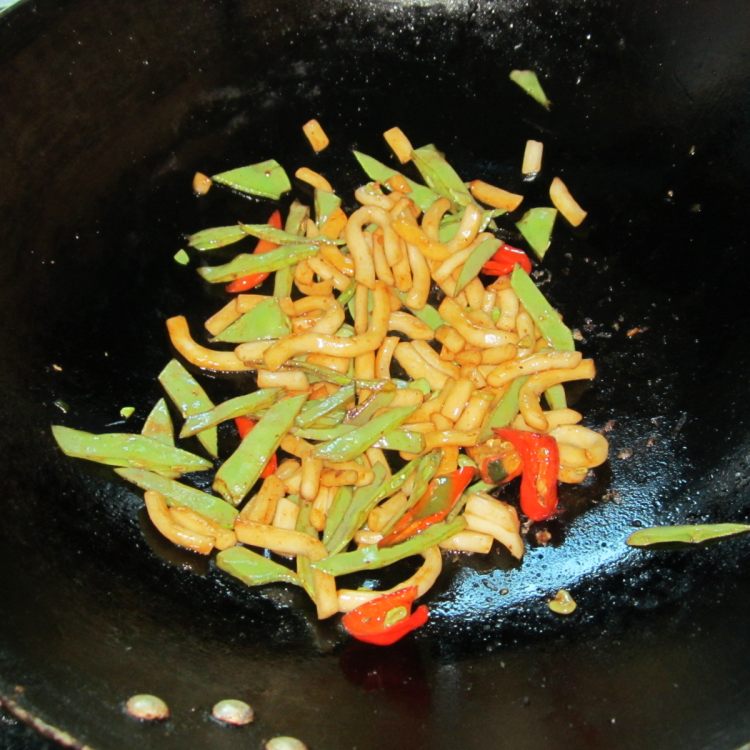 扁豆炒粉步骤8