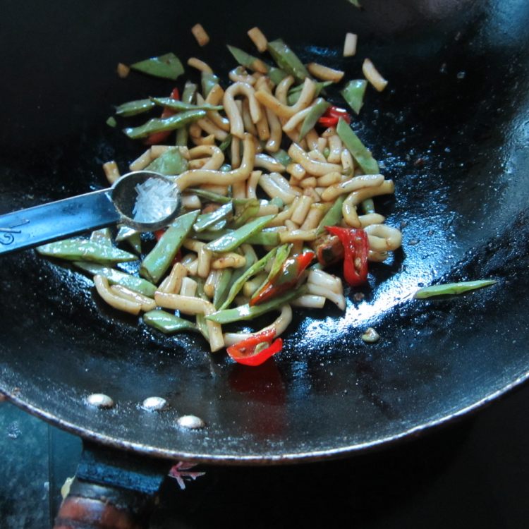 扁豆炒粉步骤9