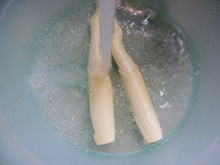 扁豆炒茭白步骤3