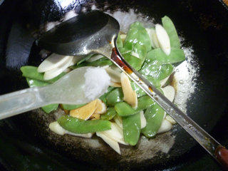 扁豆炒茭白步骤9
