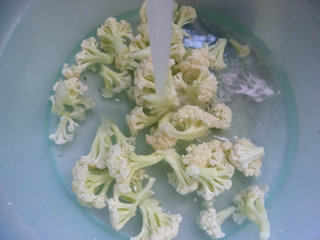 扁豆炒花菜步骤3