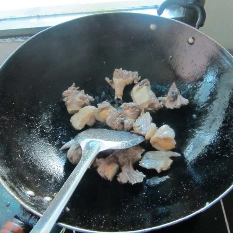 甜酒胡椒蒸老鸭步骤8