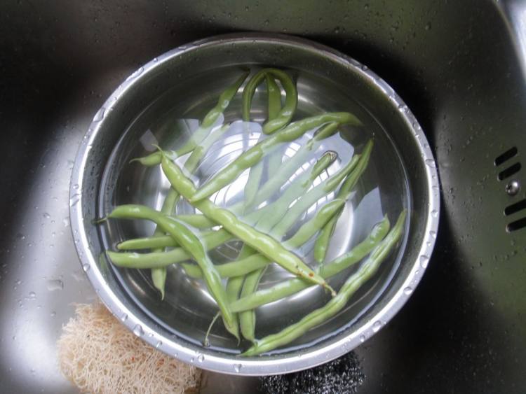 香辣扁豆丁步骤2