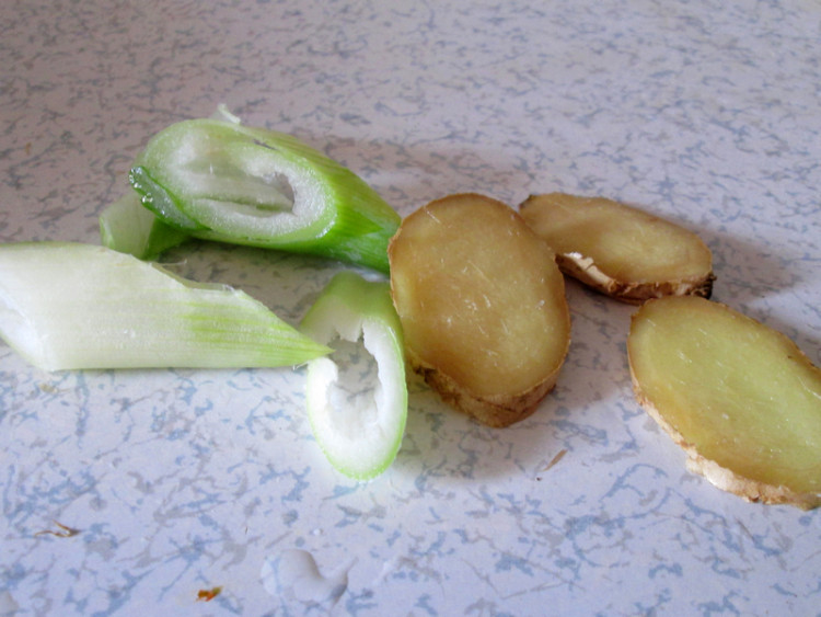 扁豆麦冬煲排骨步骤3