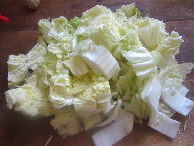 白菜扁豆合欢菜步骤1