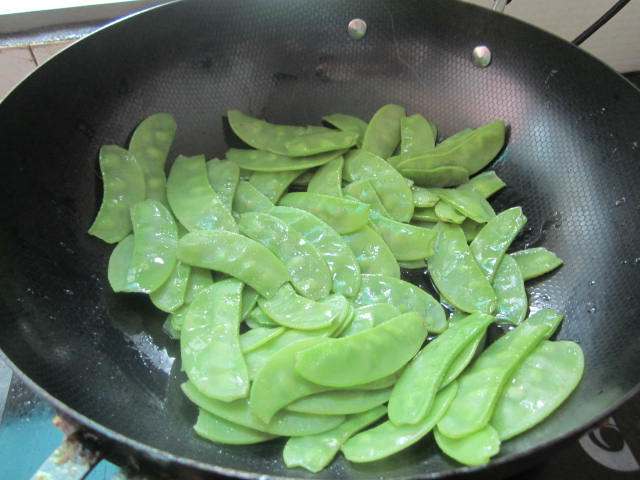 素炒扁豆步骤4