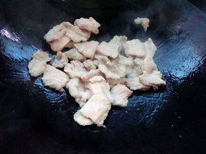 豆豉五花肉炒扁豆步骤4