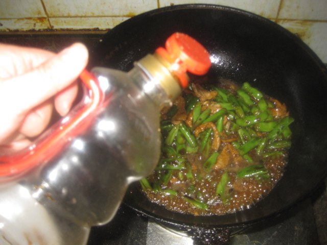 肉炒扁豆步骤6
