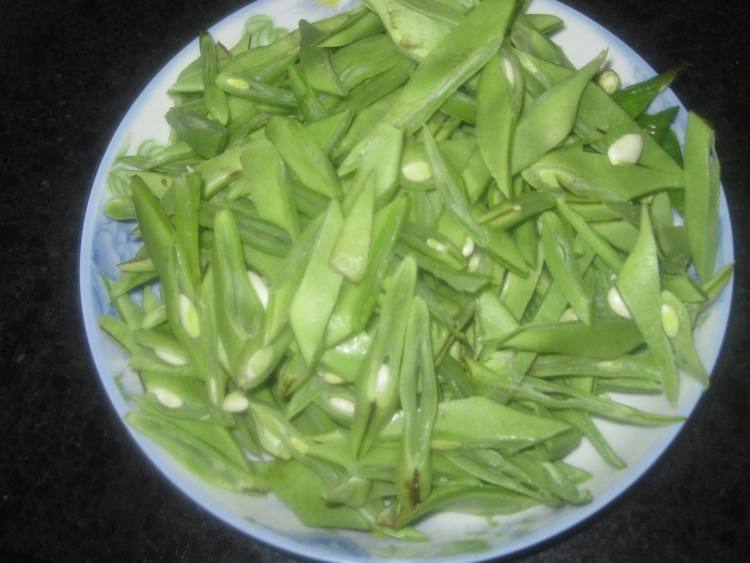 扁豆香菇步骤1