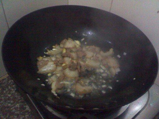 五花肉炒扁豆步骤5