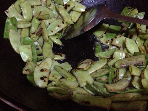 素烧扁豆步骤3