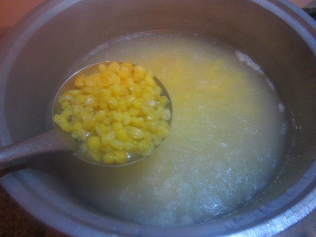 香甜玉米粥步骤1