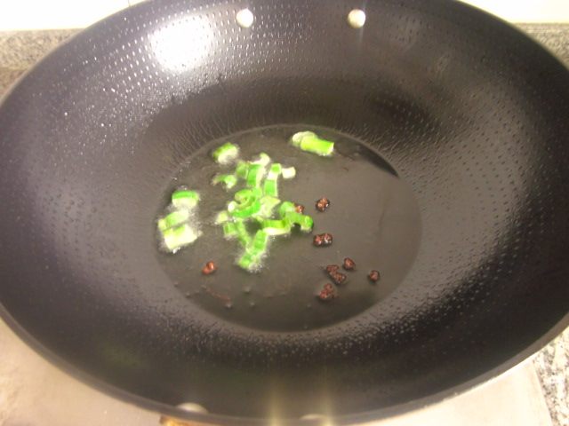 酱肉扁豆丝步骤2