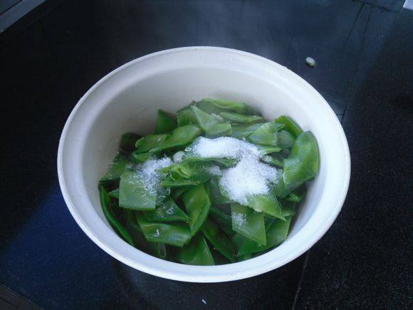 红油扁豆步骤5