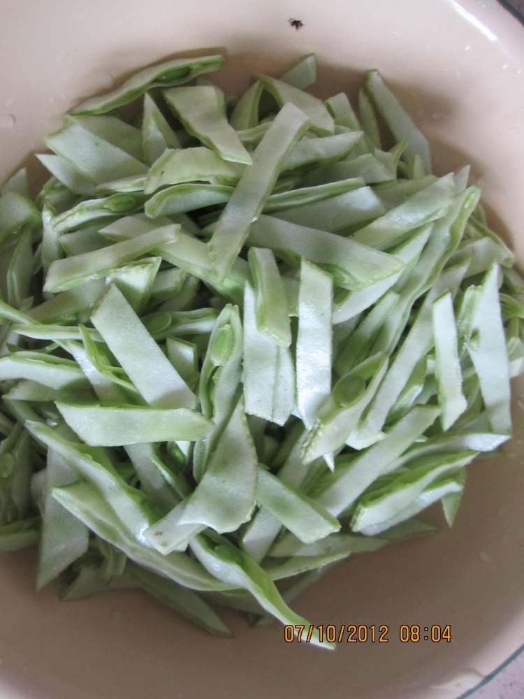 干煸扁豆丝步骤2