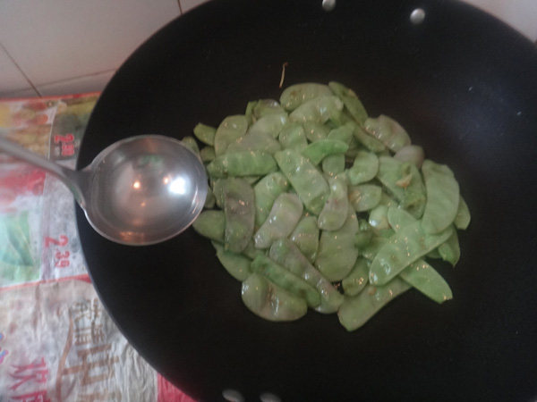 焖扁豆步骤5