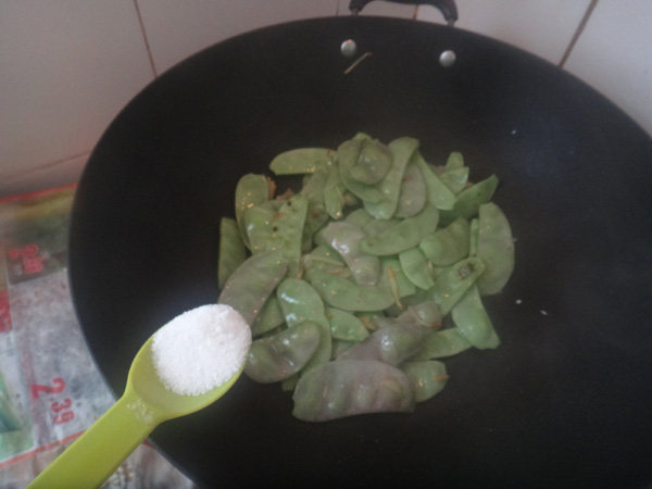 焖扁豆步骤4