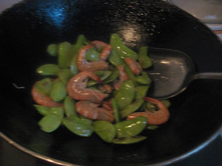 鲜虾扁豆步骤4