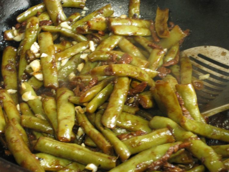 肉丝炒扁豆步骤14