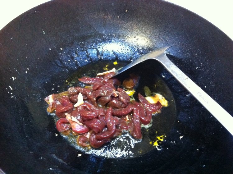 扁豆炒牛肉步骤8
