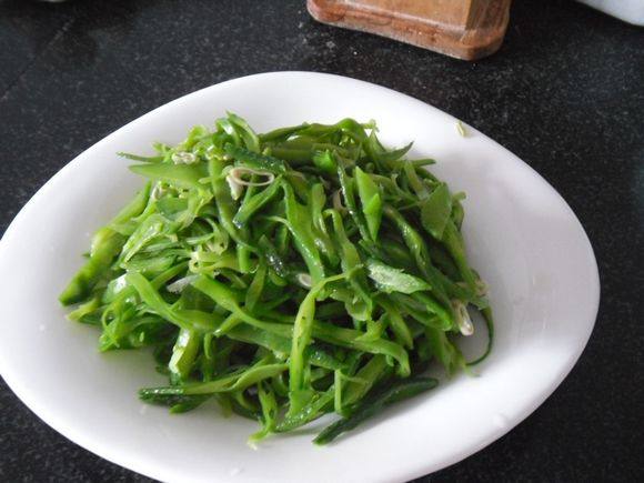 芝麻酱拌扁豆步骤7