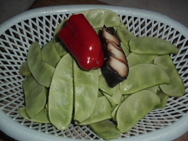 腊炒扁豆步骤1