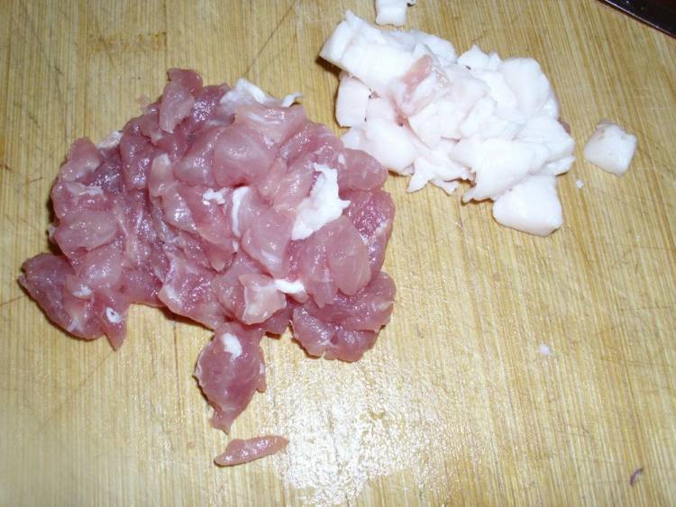 干煸肉粒扁豆步骤2