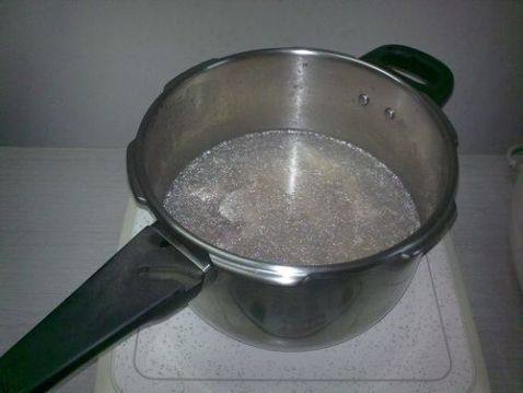 扁豆骨头汤步骤3