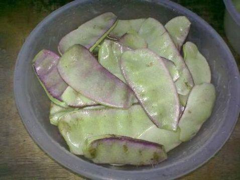 扁豆骨头汤步骤4