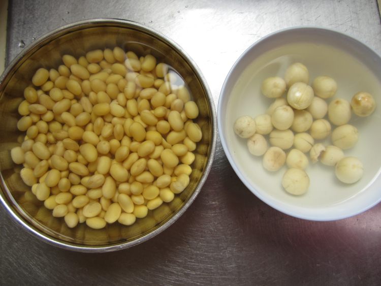 百合莲子豆浆步骤2