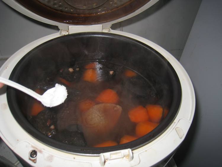 灵芝煲瘦肉步骤6
