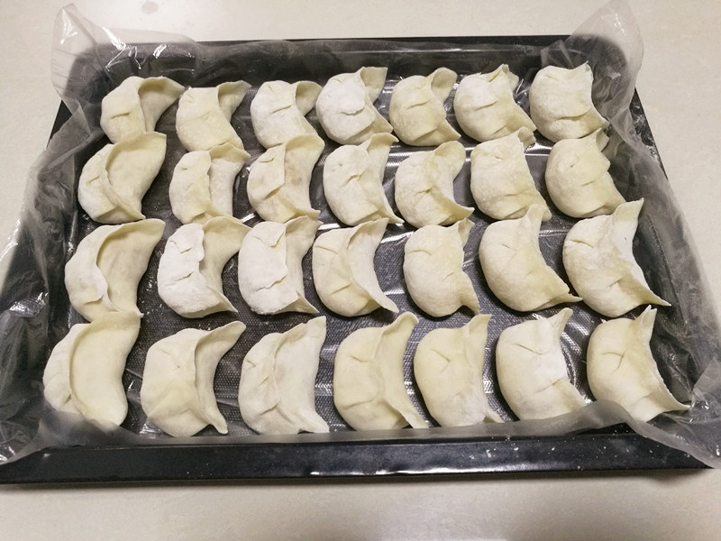 猪肉酸菜水饺步骤12