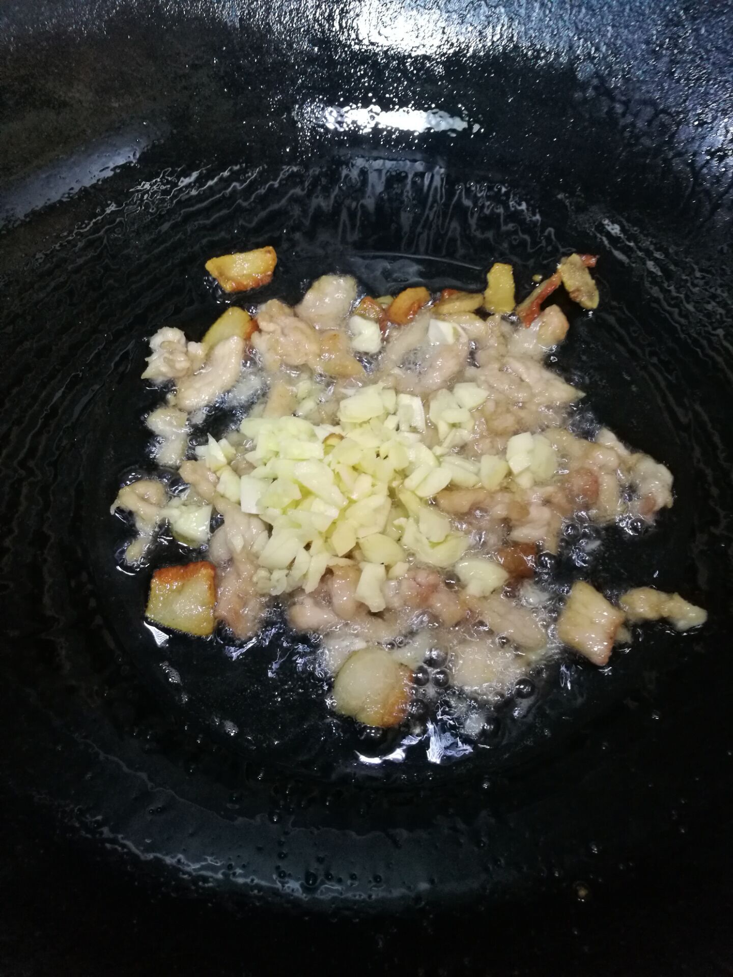 腐竹青椒炒肉步骤7