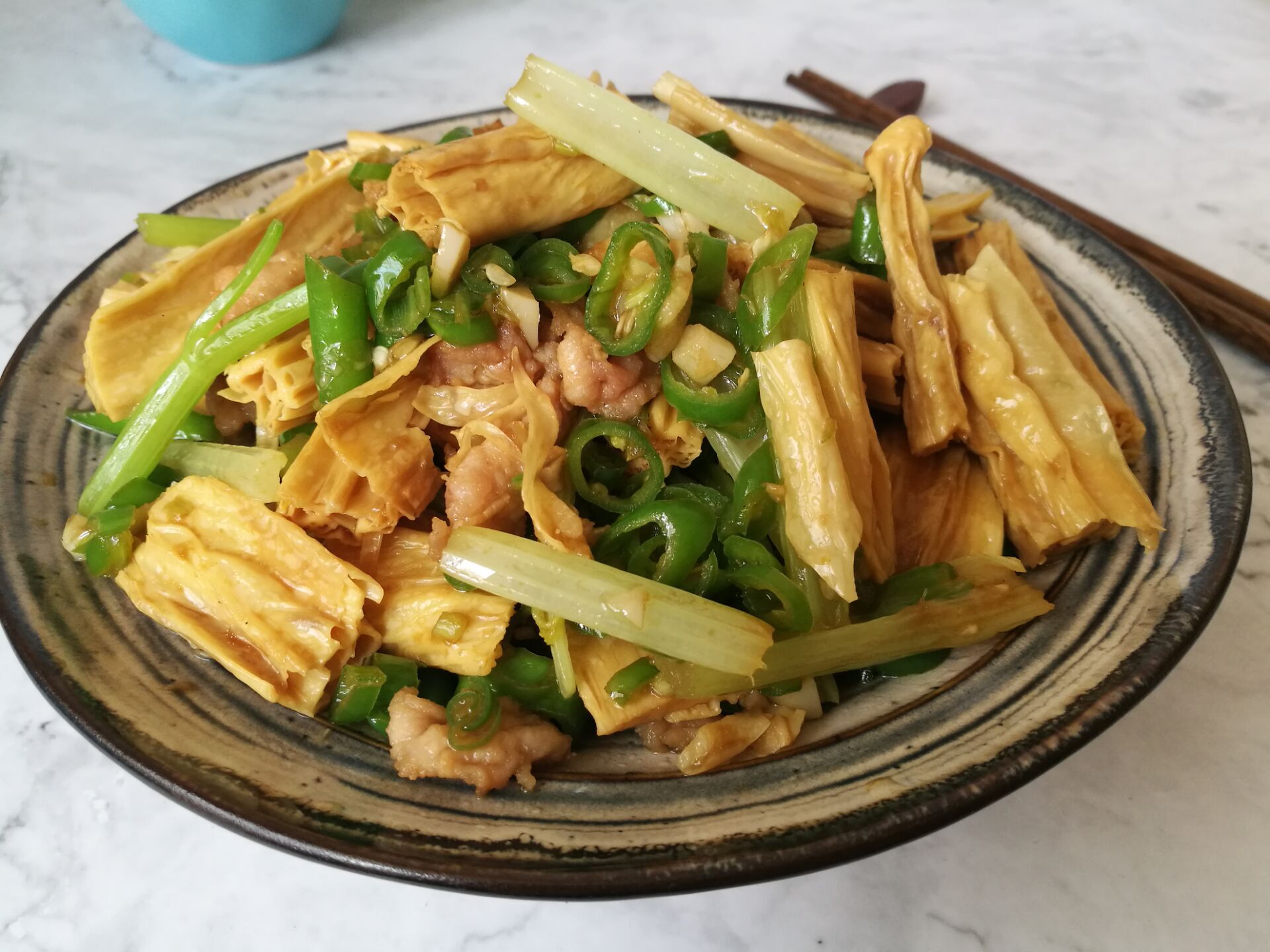 腐竹青椒炒肉步骤13