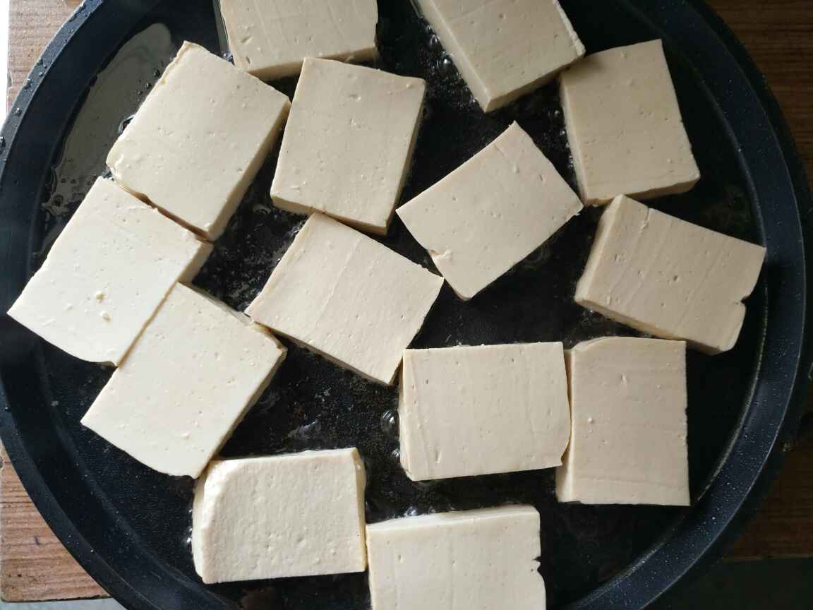 肉末茄汁豆腐步骤3