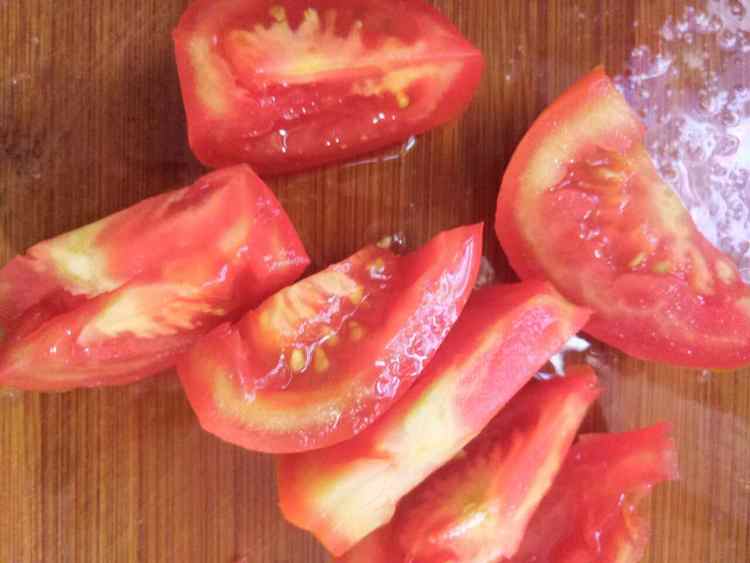 西红柿豆干炒肉片步骤5