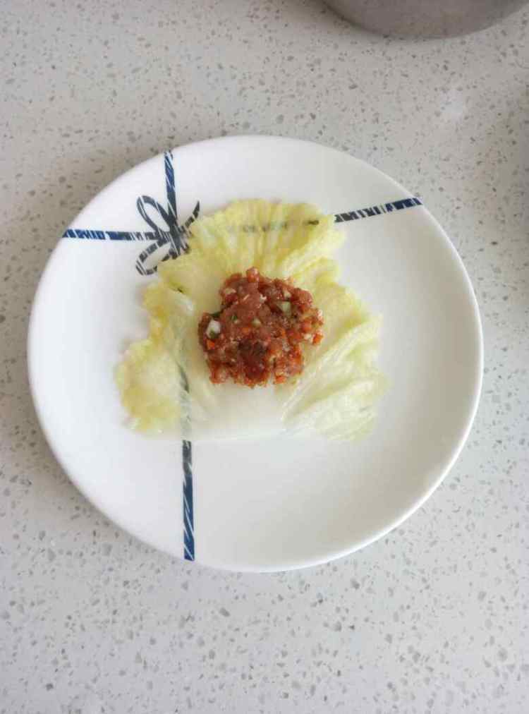 白菜肉卷步骤6