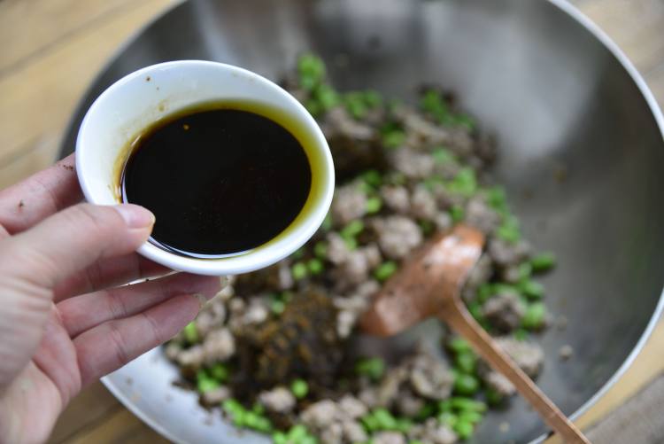 芽菜青豆肉沫拌面步骤7