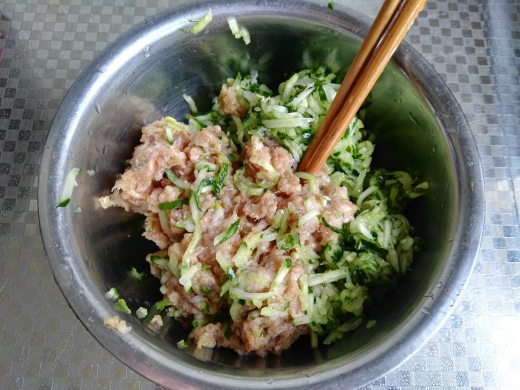 黄瓜猪肉水饺步骤6