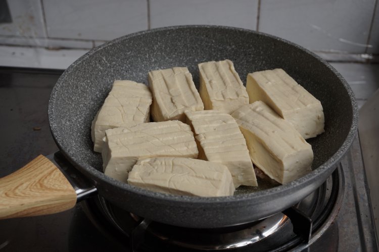 煎酿豆腐步骤12