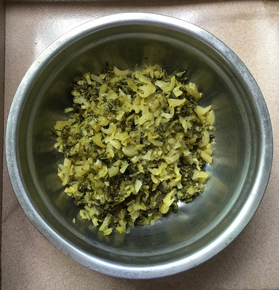 香辣酸菜肉包步骤6