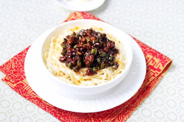 豆角炸酱面步骤11