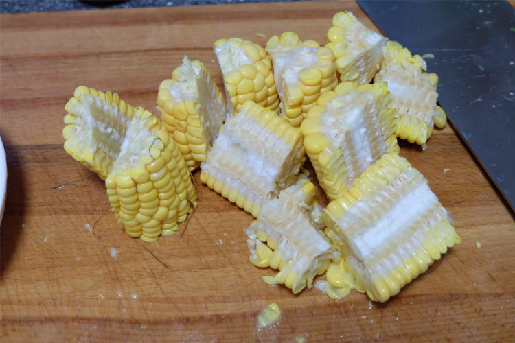 玉米酱豆角步骤2
