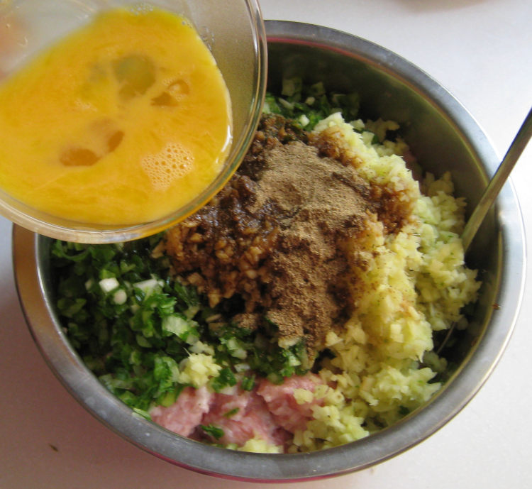 香菇猪肉馅水饺步骤7